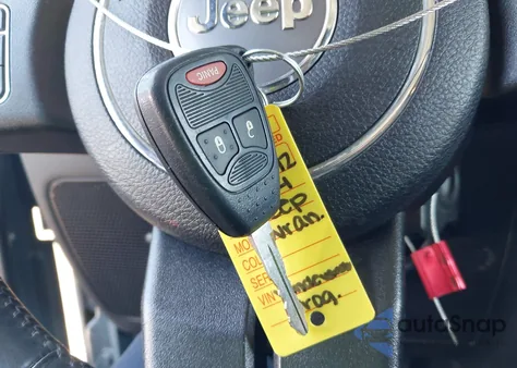 2014 Jeep Wrangler Unlimited Sahara из США, поврежденный, VIN 1C4HJWEG0EL310499